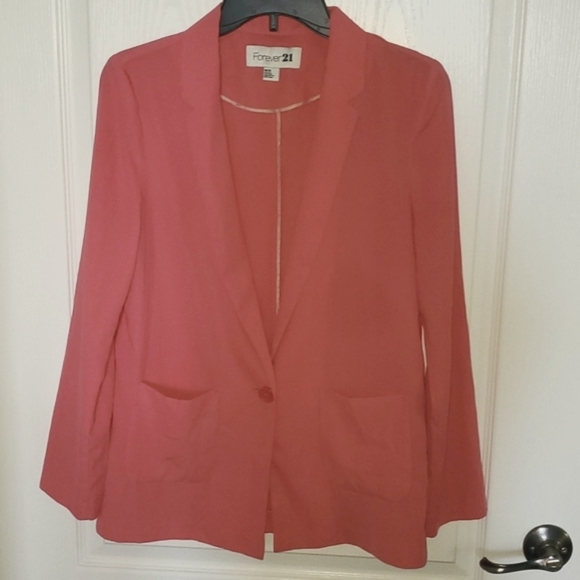 Forever 21 Jackets & Blazers - Coral Boyfriend Business Blazer Size Medium EUC